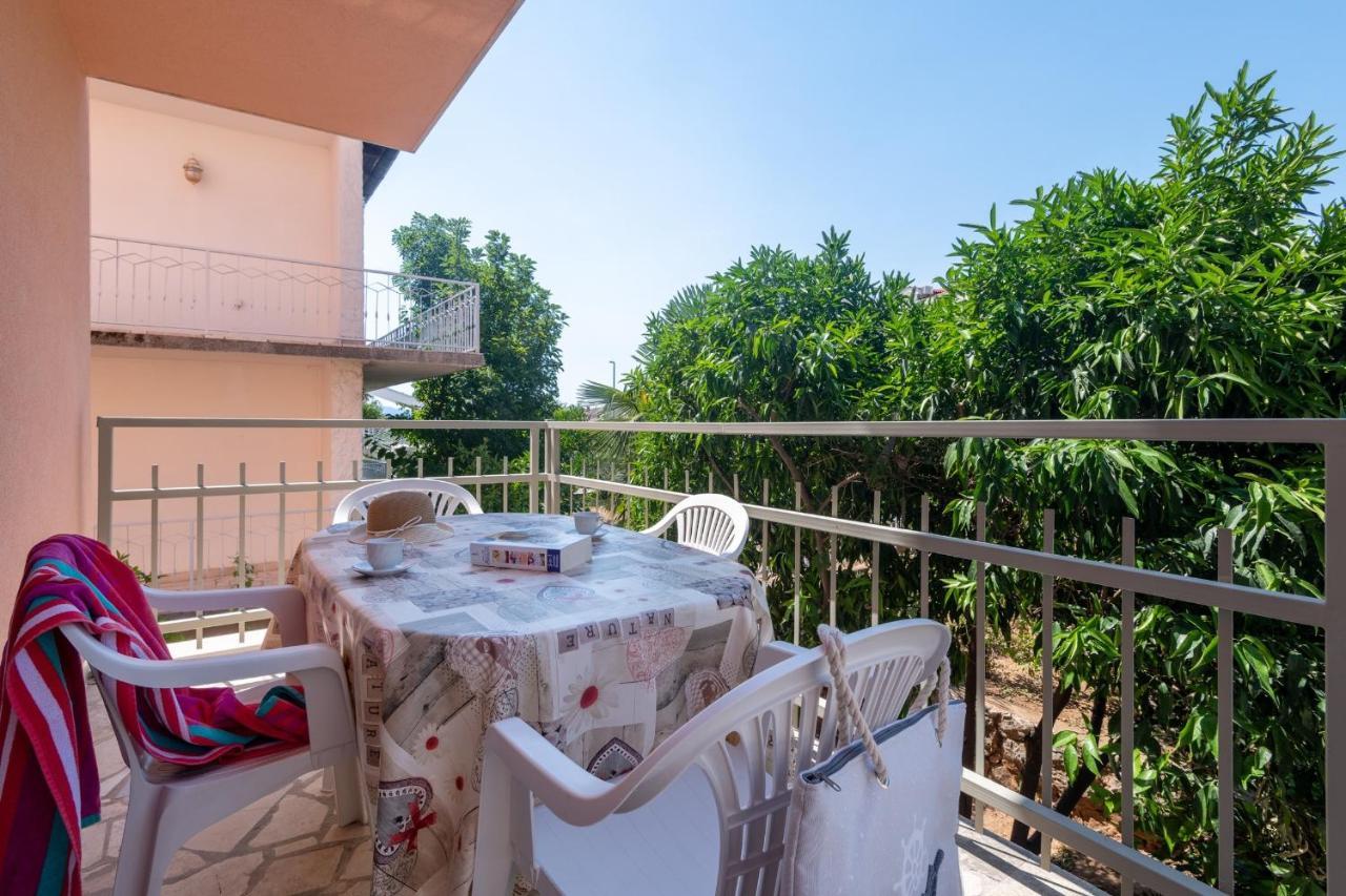 Apartments Mira Neum Bagian luar foto