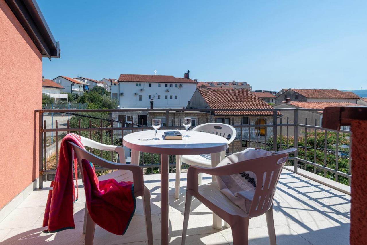 Apartments Mira Neum Bagian luar foto